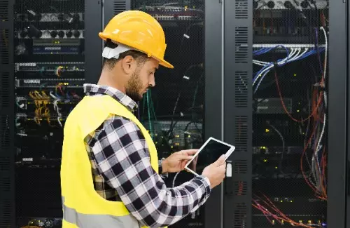 Cybersicherheit für sicherheitsrelevante Mess-, Steuer- und Regeleinrichtungen – Wissen für die Gefährdungsbeurteilung