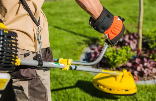 Befähigte Person zur Prüfung ausgewählter* kraftstoffbetriebener Arbeitsmittel