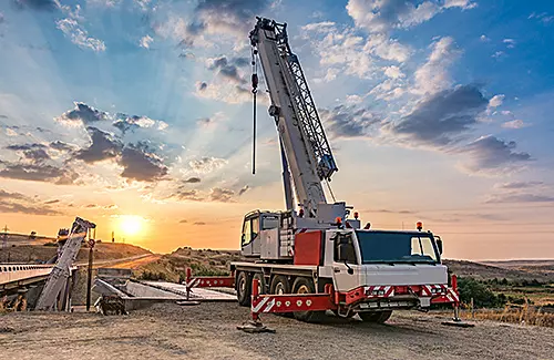 Bedienerschulung: Führen von Mobilkranen (Autodrehkran (ADK) und LKW-Ladekran) - Personen mit praktischen Vorkenntnissen