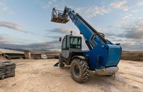 Grundlehrgang: Befähigte Person zur Prüfung von Teleskopstaplern